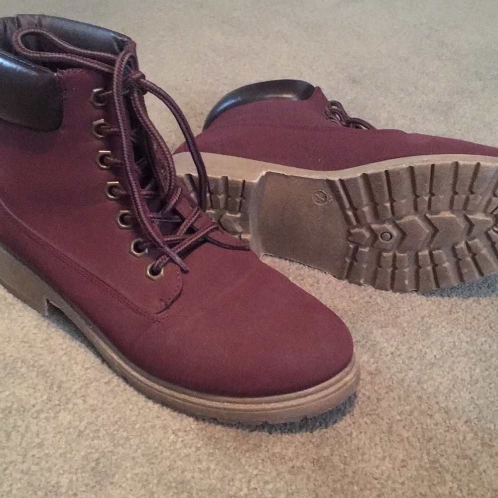 Maroon boots from Rue 21. - Picture 2 of 4